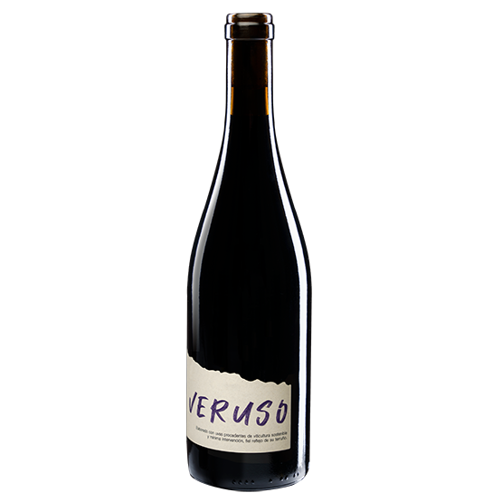 Botella de vino tinto Veruso.